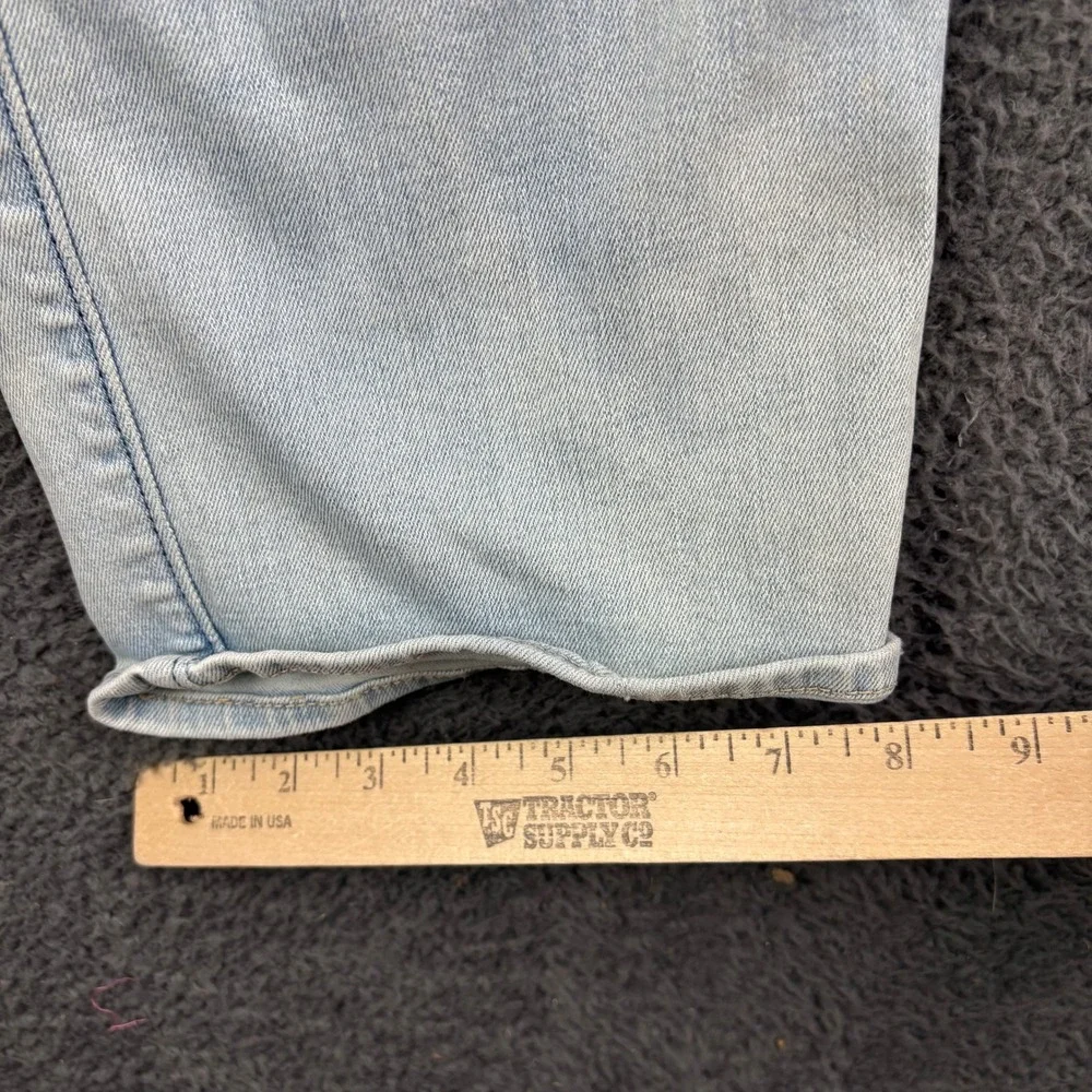 Hollister Athletic Straight Advanced Stretch Light Wash Distressed Jeans‎ 31x32